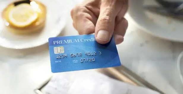 银行POS机和支付公司POS机，到底哪个更靠谱？